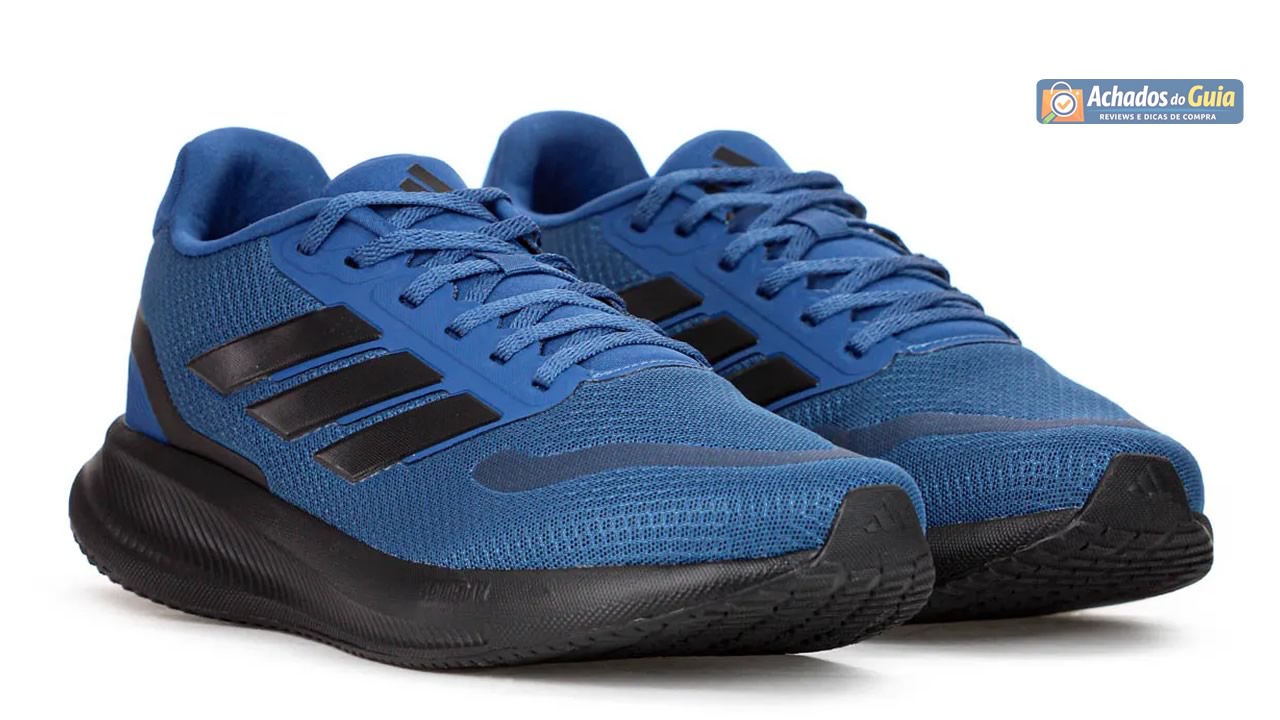 Melhores tênis de corrida masculino custo-benefício em 2026 alinhados sobre superfície esportiva